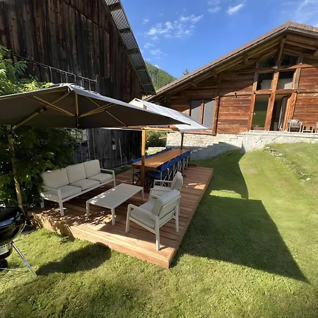 Le Lachat Apartment